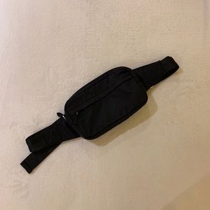 Aritzia Main Character Waist Pack